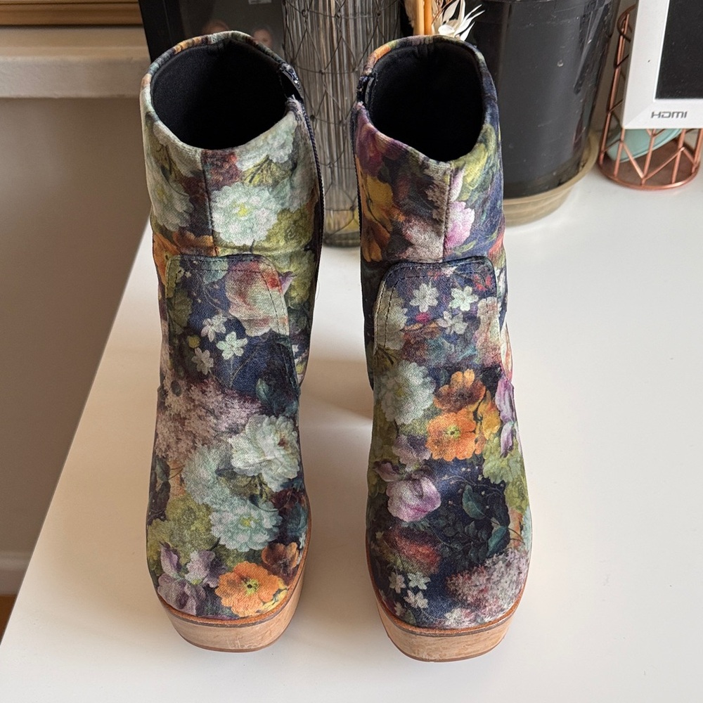 Charlotte Stone Floral Heeled Boots - Picture 2 of 6